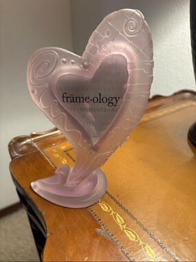 Frame•ology Frosted Purple Heart Picture Frame
